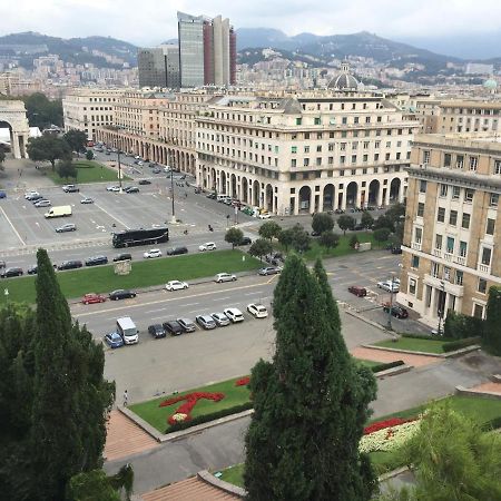 Appartamento In Centro Zona Fiera,Davanti Al Galliera Génova Exterior foto